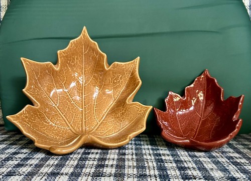 Hallmark sculpture maple - hallmark,